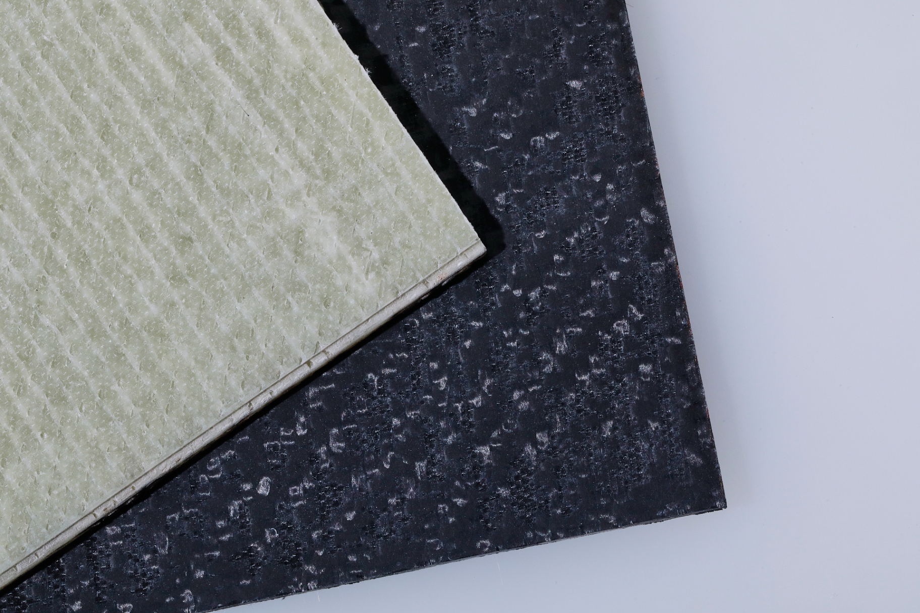 rComposite® Single Skin laminate panels with solid fibre-reinforced construction